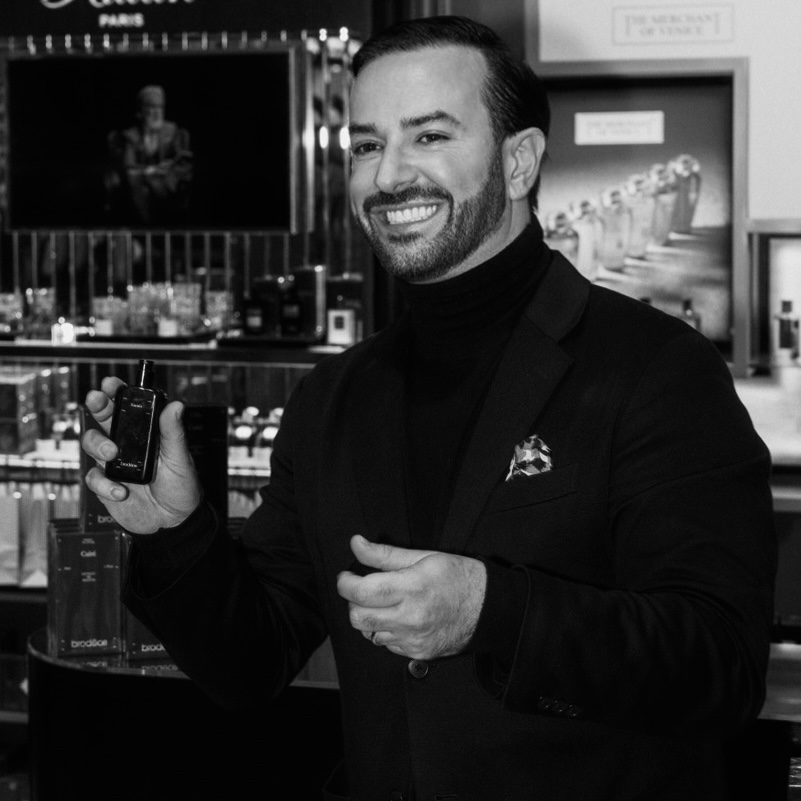 nők a befektetés világában, női vállalkozók, nők, parfüm, Hidvégi Tom