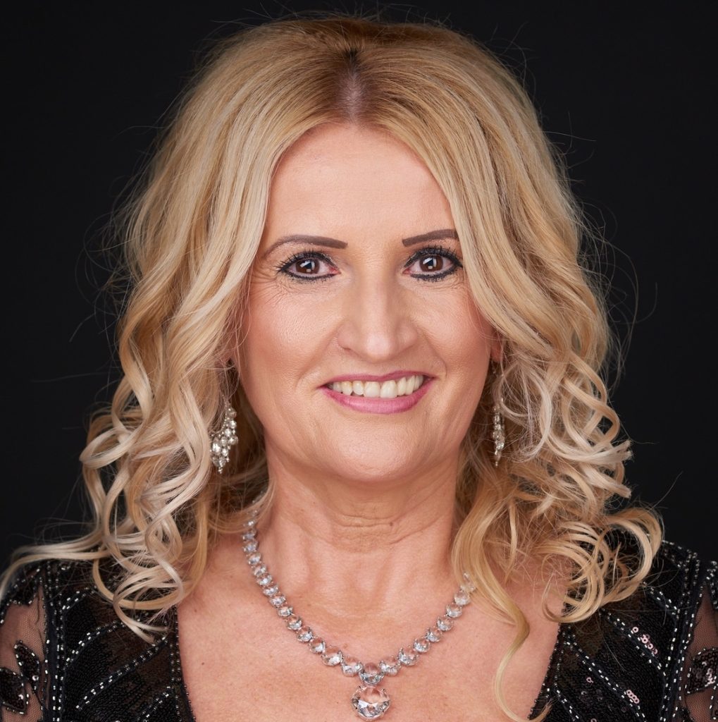 nők, she speaks, női rendezvény, női vállalkozók, Zsadony Márta, BNI